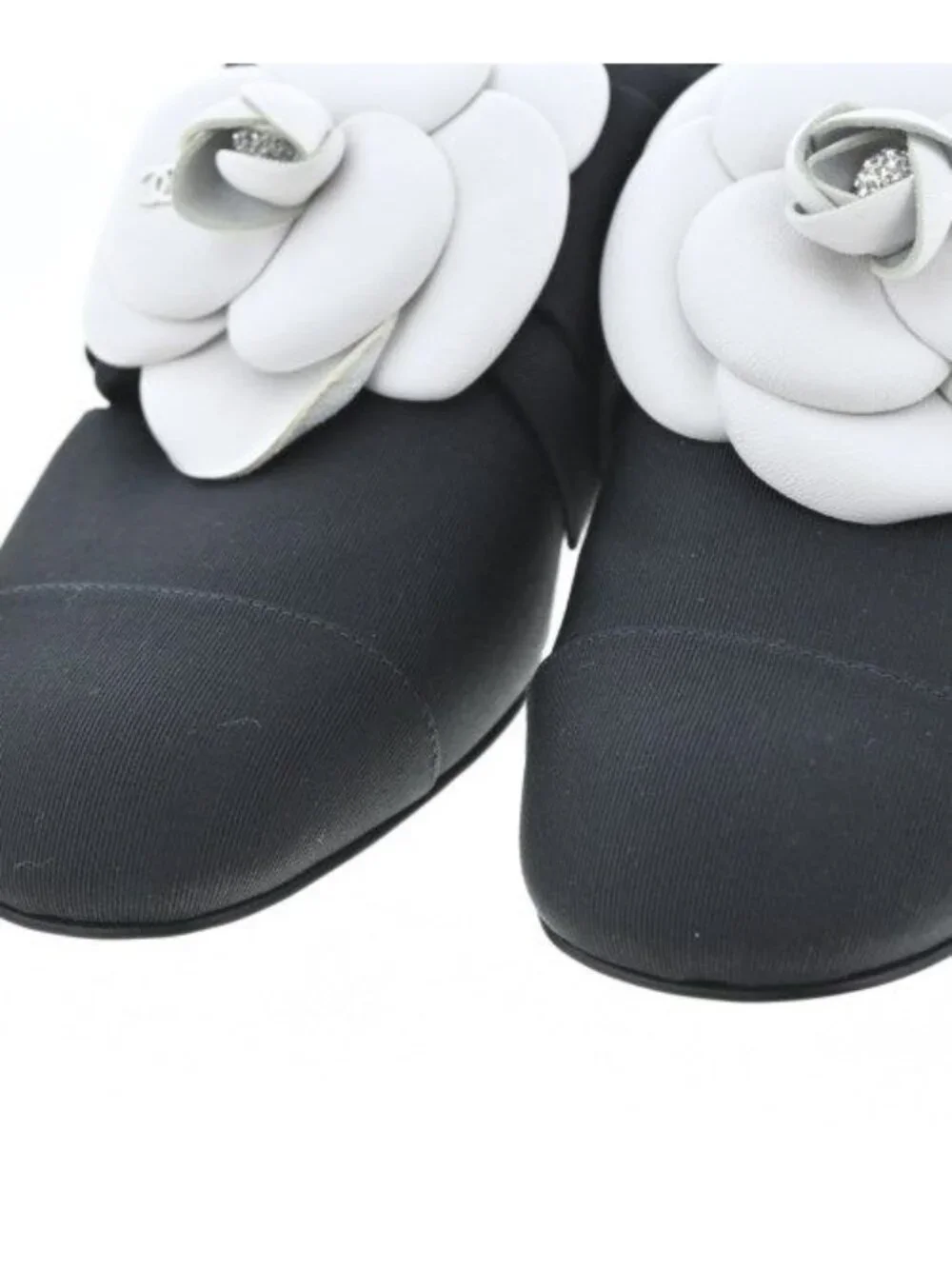Chanel Pumps Heel Black